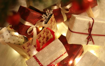 BTN-ChristmasGift(2)