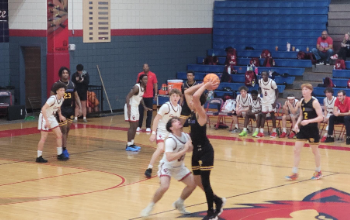 CG-BasketballBoysPlayInGameCentennialHighSchool20250221 (2)