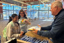CG-GraduationCapGownPickup20250219 (3)