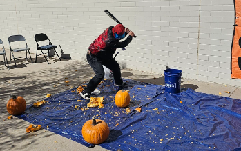 CG-StudentCouncilPumpkinSmashFundrasier20231031 (5)