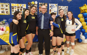 CG-VolleyballSeniorNight20221027 (3)