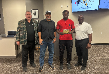 VG-FootballDesertSkyRegionDefensivePlayerOfYearAthiaunArol20241209 (1)