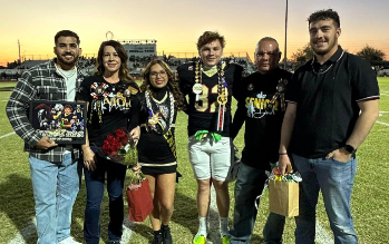 VG-FootballSeniorNight20241101 (15)
