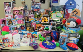 VG-StudentCouncilToyDrive20231205 (2)