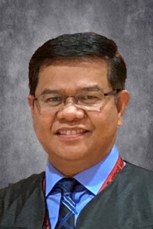 Rolando Santos 
