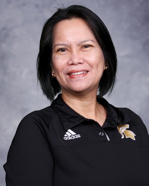 Rowena Cruz 